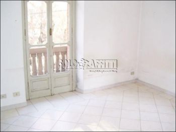 Casa con balcone Vanchiglia