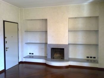 Appartamento arredato con balcone Magenta