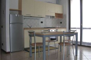 Casa arredata con aria condizionata