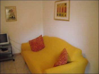 Appartamento arredato con posto auto