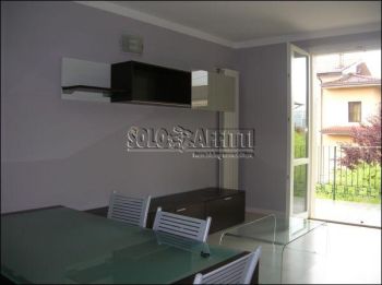 Appartamento arredato con posto auto