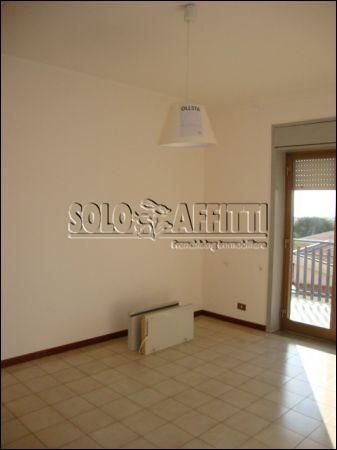 Casa arredata con balcone V.le m. rapisardi