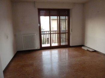 Appartamento con balcone e garage Lodi - Altre fotografie