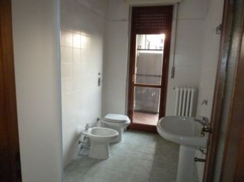 Appartamento con balcone e garage Lodi - Altre fotografie