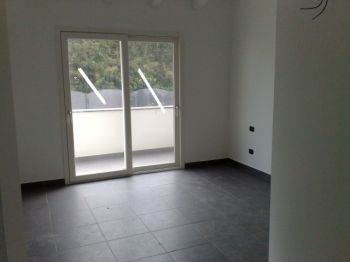 Appartamento nuova costruzione con terrazzo