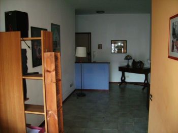 Casa con balcone Piscina comunale