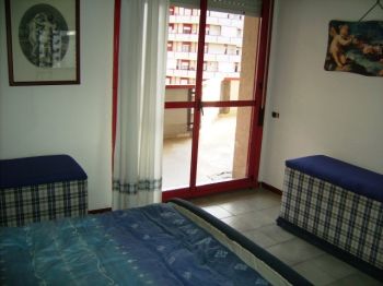 Casa con balcone Piscina comunale