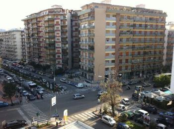 Appartamento con balcone Viale delle alpi