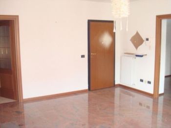 Casa con garage e terrazzo Salsomaggiore Terme - Altre fotografie