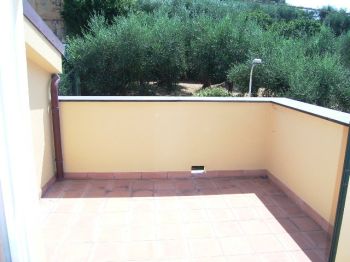 Trilocale con garage e terrazzo Centro - Altre fotografie