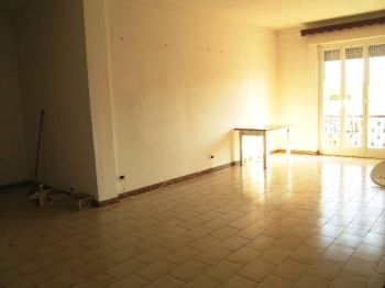 Appartamento con garage e balcone Centro - Altre fotografie