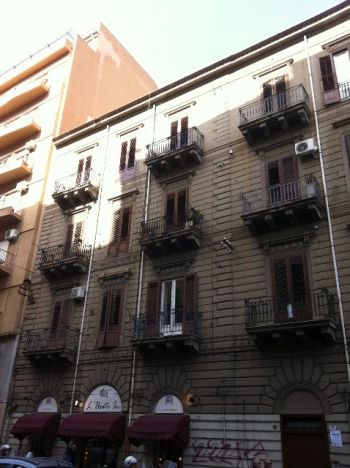 Casa con balcone Via n. turrisi