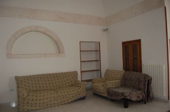 Trilocale arredato Martina Franca