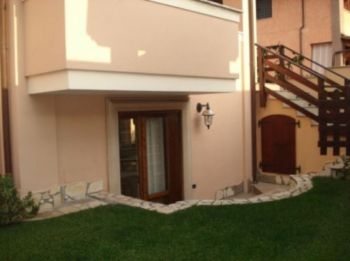 Casa nuova costruzione con giardino - Altre fotografie