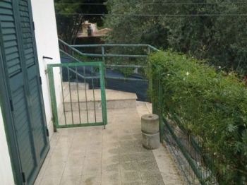 Appartamento con posto auto e giardino - Altre fotografie
