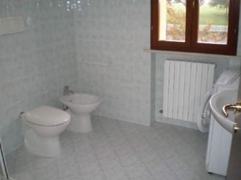 Bilocale con garage e terrazzo Reggio Emilia - Altre fotografie