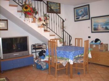 Appartamento con posto auto e giardino - Altre fotografie