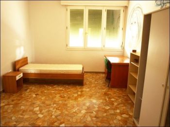Appartamento arredato con garage Centro - Altre fotografie