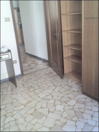 Appartamento arredato con balcone Capoluogo - Altre fotografie
