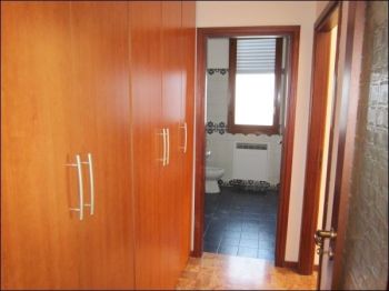Bilocale arredato con garage Casalecchio centro - Altre fotografie