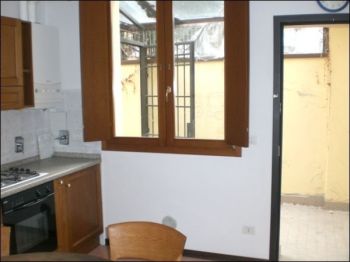 Bilocale arredato con terrazzo Centro - Altre fotografie
