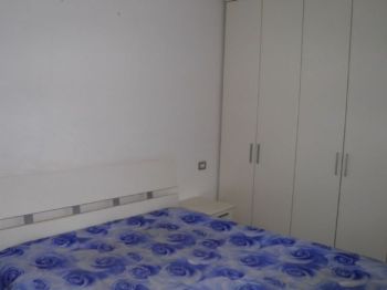 Trilocale arredato con balcone Riccione