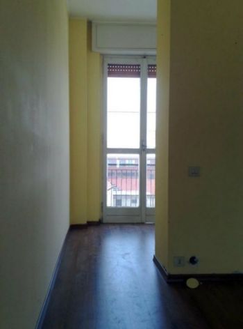 Trilocale arredato con balcone Greco , monza , palmanova, bicocca - Altre fotografie