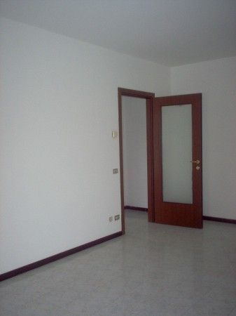 Appartamento con balcone e garage Gessate - Altre fotografie