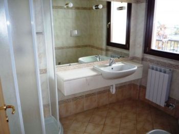 Appartamento con balcone e garage Brescia - Altre fotografie