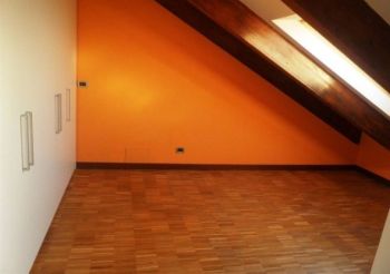 Mansarda con posto auto Torino - Altre fotografie