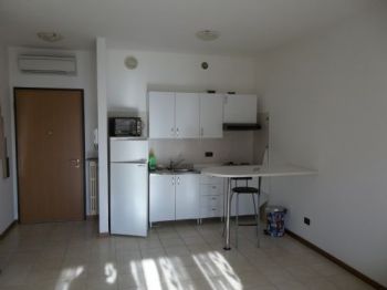 Monolocale arredato con terrazzo Pregnana Milanese - Altre fotografie