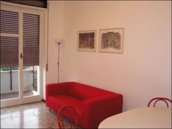 Appartamento arredato con balcone Zona stazione (nord)
