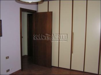 Appartamento arredato con balcone Zona via capuana