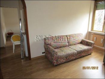 Trilocale studenti con balcone Appio latino, appia nuova, appio pignatelli, capannelle