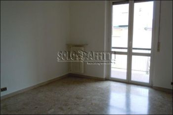 Bilocale arredato con balcone Espinasse