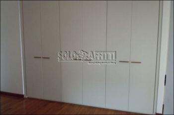 Trilocale arredato con balcone Lotto, novara, s. siro, rembrandt