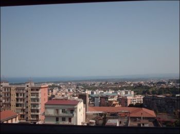 Appartamento con balcone V.le m. rapisardi
