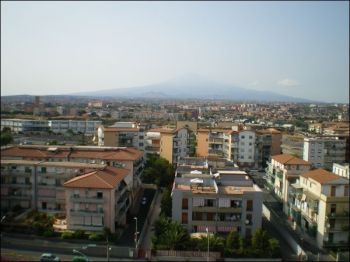 Appartamento con balcone V.le m. rapisardi