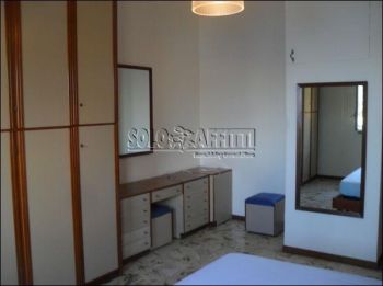 Bilocale arredato con balcone Ognina