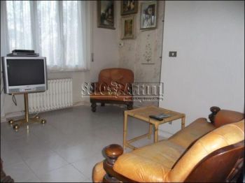 Trilocale arredato con posto auto Boissano