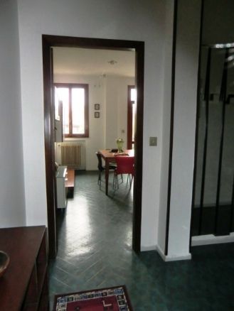 Casa arredata con balcone Centro