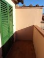 Casa con balcone Pistoia