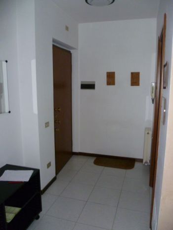 Monolocale arredato con garage Vimercate - Altre fotografie