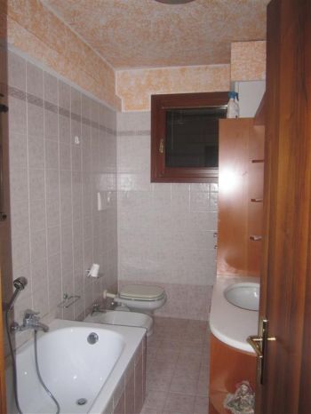 Appartamento con posto auto e giardino - Altre fotografie
