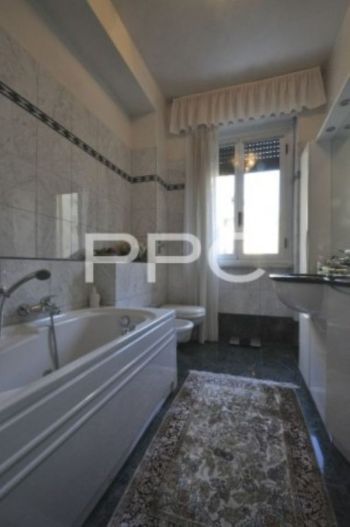 Trilocale arredato con balcone Bocconi, c.so italia, ticinese - Altre fotografie