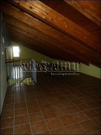 Appartamento arredato con posto auto