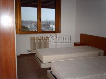 Appartamento arredato con posto auto