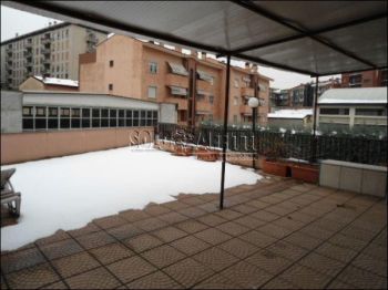 Casa arredata con terrazzo Cologno centro