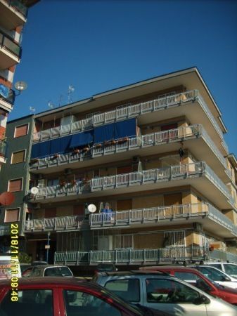 Trilocale con balcone Ponti rossi