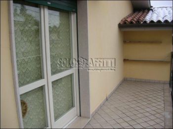 Casa arredata con balcone San bartolomeo